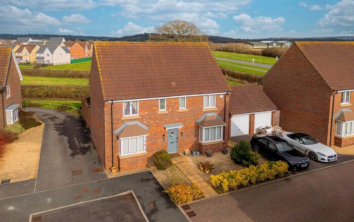 4 Bedroom Detached House For Sale In Thyme Road, Melksham, SN12