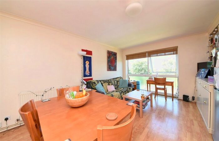 1 Bedroom Flat To Rent In Fortis Green, East Finchley, N2
