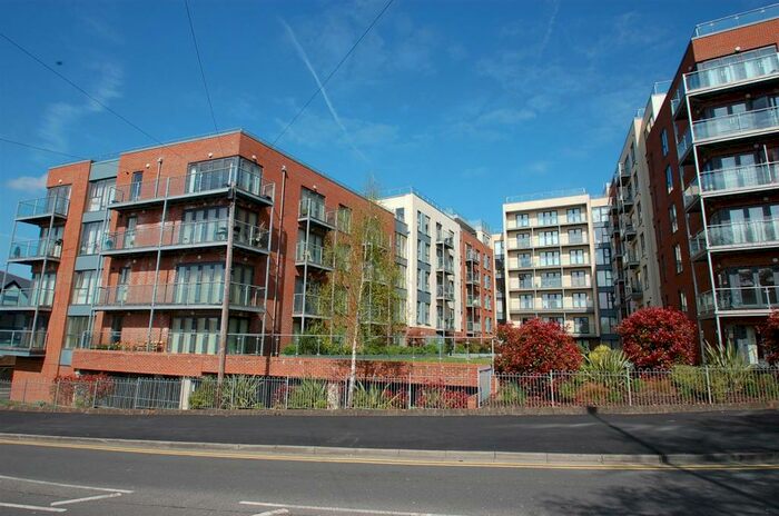 2 Bedroom Apartment To Rent In Town Centre, HP2