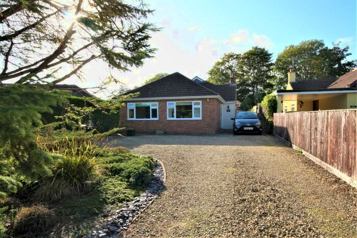 4 Bedroom Detached Bungalow To Rent In Highridge Close, Purton, SN5