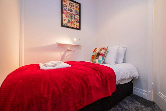 1 Bedroom Flat To Rent In Buckingham Close, Bath Street, Brighton, BN1