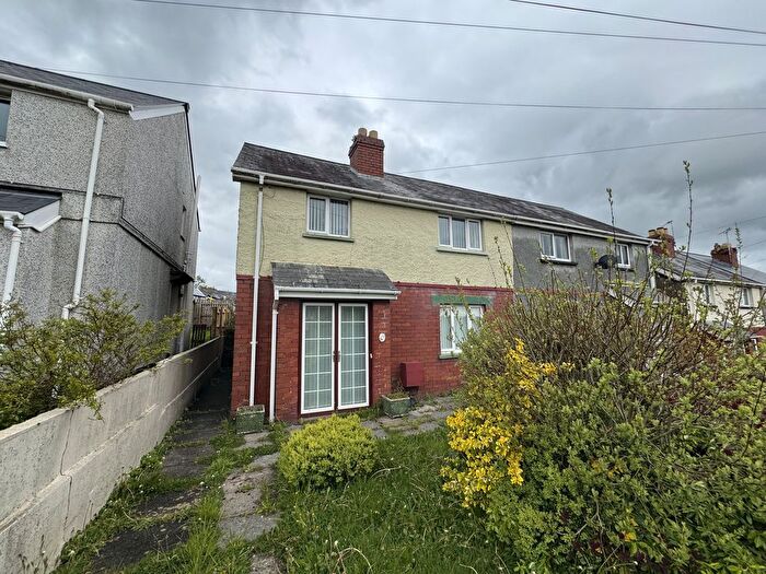 3 Bedroom Semi-Detached House To Rent In Fountain Hall Terrace, Carmarthen, SA31