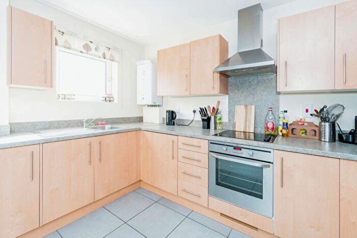 1 Bedroom Flat For Sale In Hut Farm Place, Chandler's Ford, Eastleigh, Hampshire, SO53