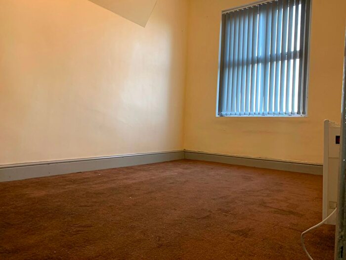 2 Bedroom Flat To Rent In Yardley Road, Birmingham, B25