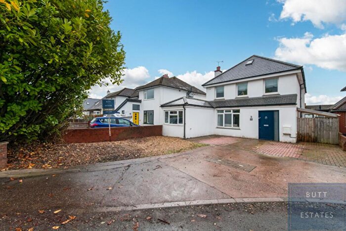 4 Bedroom Detached House For Sale In Exeter Road, Exeter, EX3