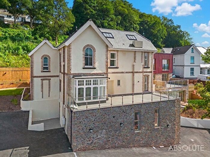 2 Bedroom Flat For Sale In Higher Erith Road, Torquay, TQ1