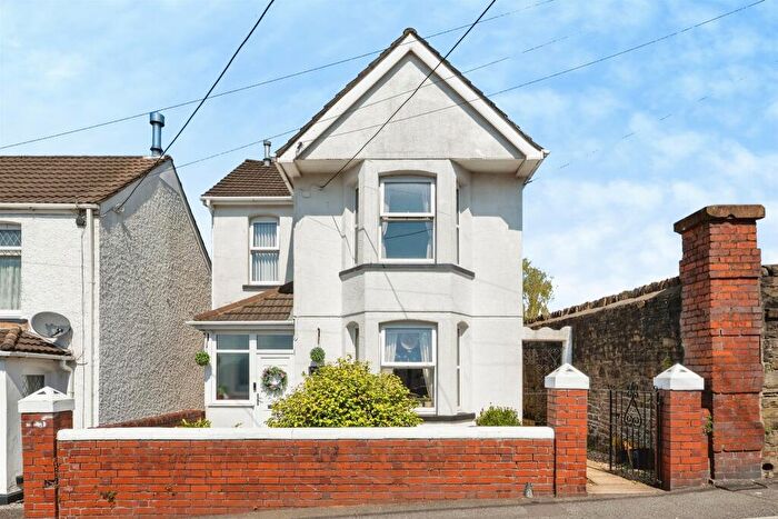 3 Bedroom Detached House For Sale In Oakfield Street, Pontarddulais, Swansea, SA4