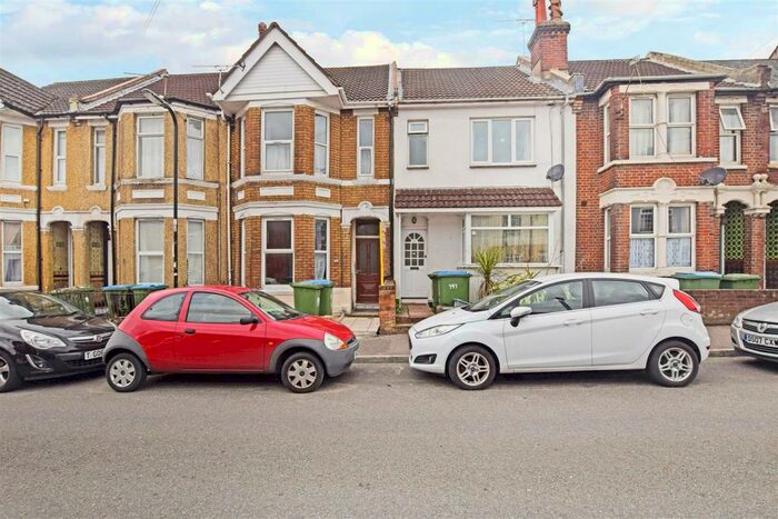 4 Bedroom Private Hall To Rent In Earls Road, Southampton, SO14