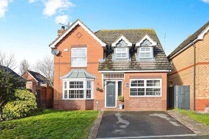 4 Bedroom Detached House For Sale In Willow Holt, Hampton Hargate, Peterborough, PE7