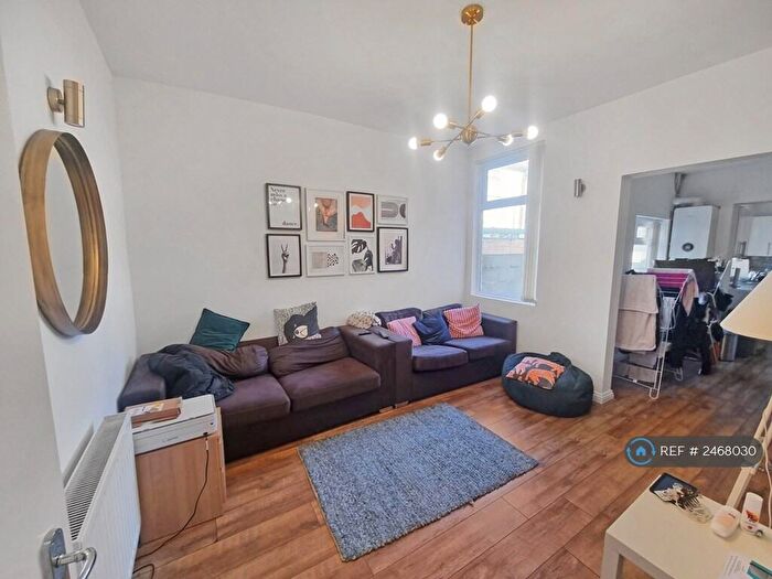 6 Bedroom End Of Terrace House To Rent In Albert Edward Road, Liverpool, L7