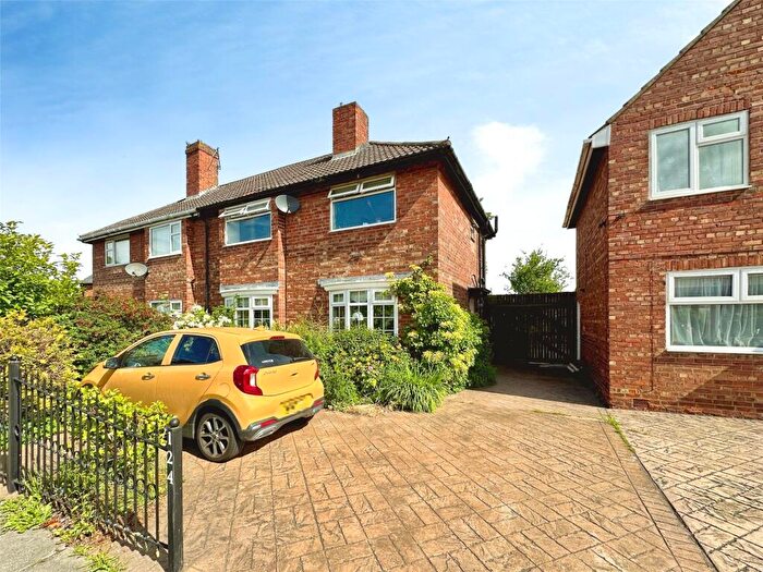 3 Bedroom Semi Detached House For Sale In Parkside, Darlington, DL1