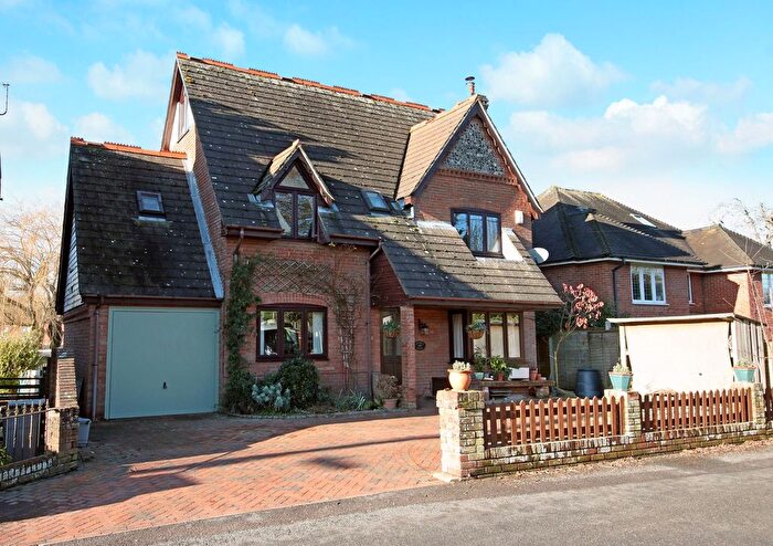 5 Bedroom Detached House For Sale In Upham Street, Upham, SO32