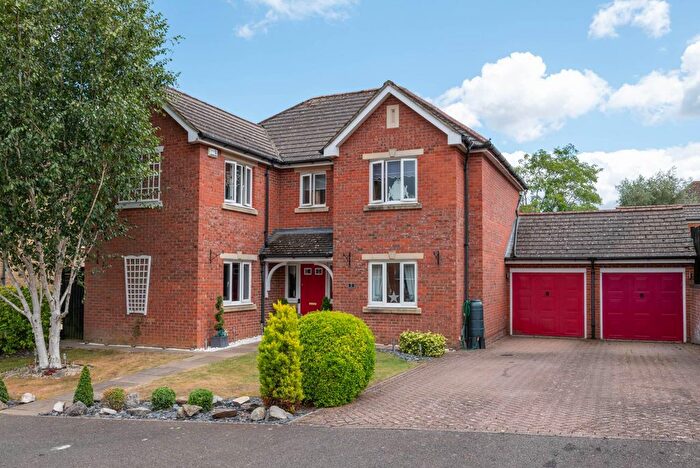5 Bedroom Detached House For Sale In Little Copse Close, Chartham, CT4
