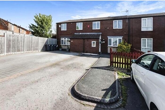 3 Bedroom Terraced House For Sale In Appledorne Gardens, Shard End, Birmingham, B34