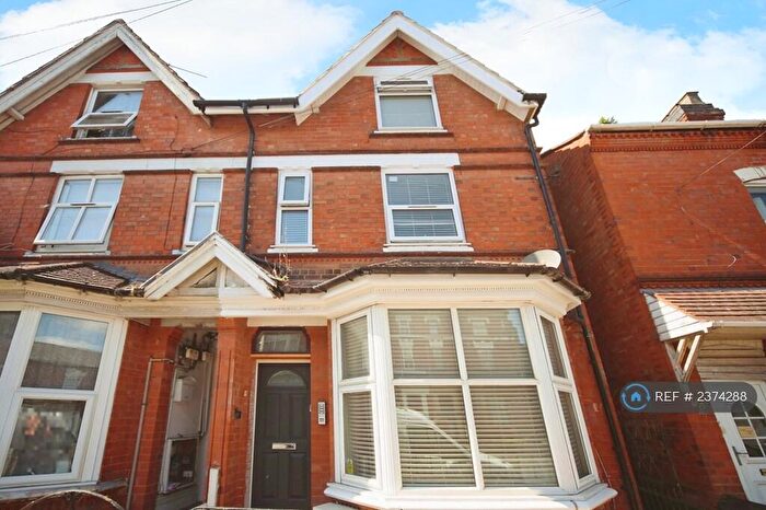 1 Bedroom Flat To Rent In Mount Pleasant, Redditch, B97