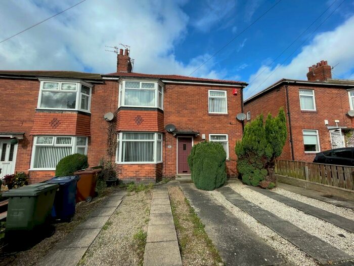 2 Bedroom Flat To Rent In Angerton Gardens, Fenham, Newcastle Upon Tyne, NE5