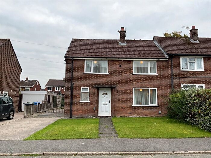 3 Bedroom End Of Terrace House For Sale In Downham Avenue, Culcheth, Warrington, Cheshire, WA3