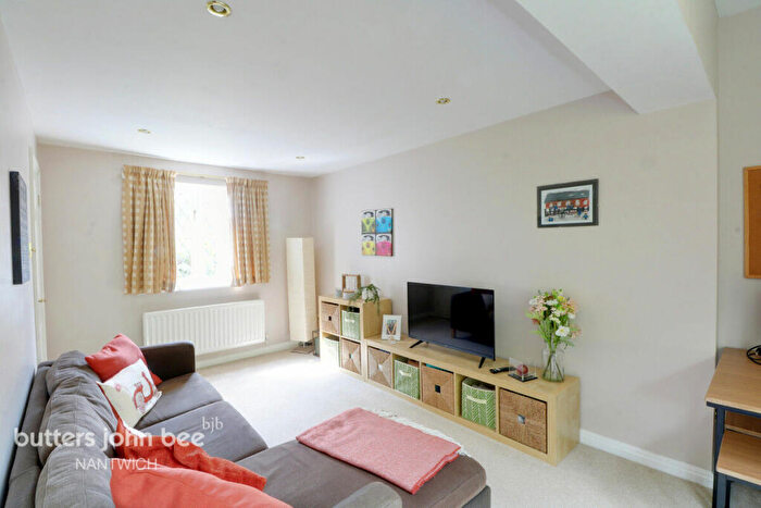 5 Bedroom Detached House For Sale In Pear Tree Field, Nantwich, CW5