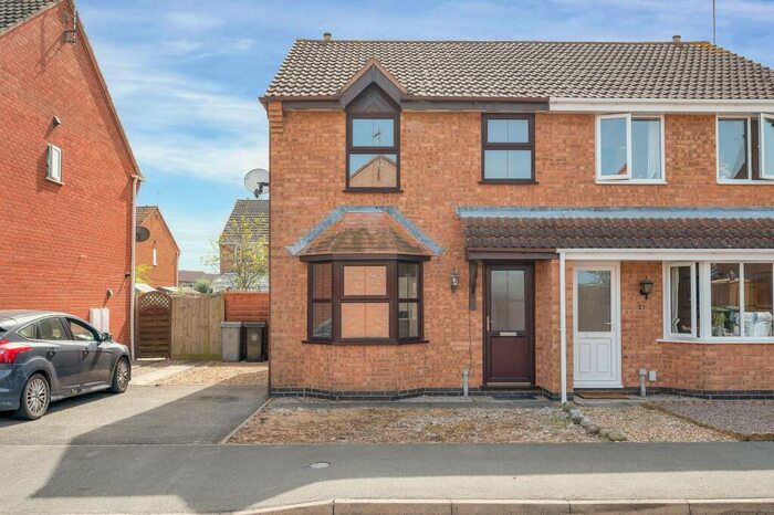 3 Bedroom Semi-Detached House To Rent In Foxley Court, Bourne, PE10