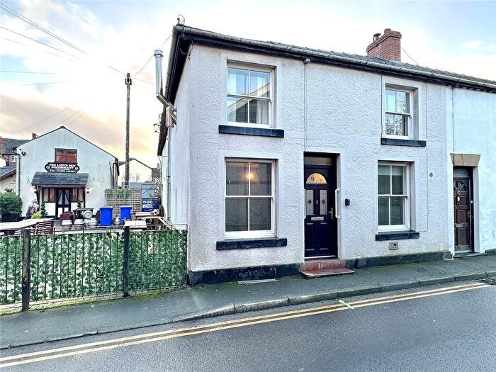 2 Bedroom End Of Terrace House For Sale In Church Lane, Llanidloes, Powys, SY18