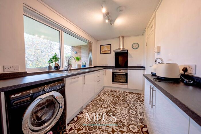 2 Bedroom Apartment To Rent In Regent Court, Binswood Road, Halesowen, West Midlands, B62