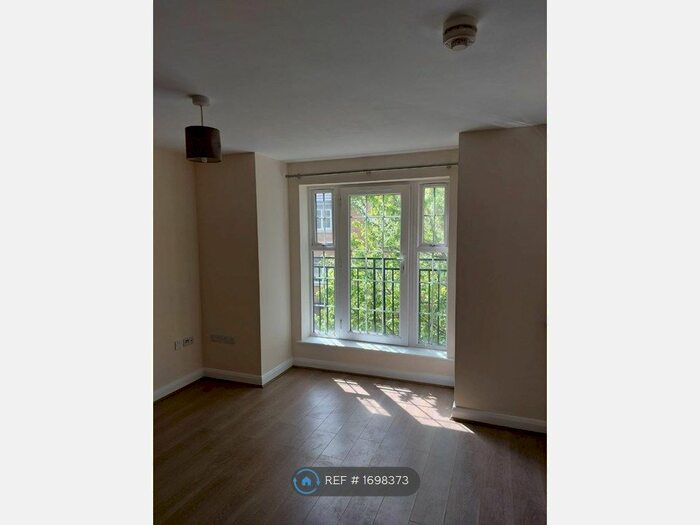 1 Bedroom Flat To Rent In William Court, Luton, LU3
