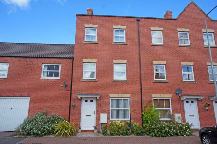 3 Bedroom Terraced House To Rent In Goetre Fawr, Radyr, CF15