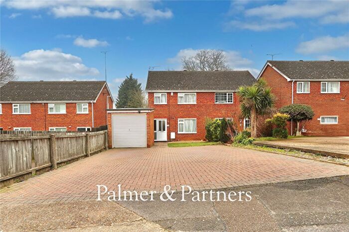 3 Bedroom Semi Detached House For Sale In Laurelhayes, Ipswich, Suffolk, IP2