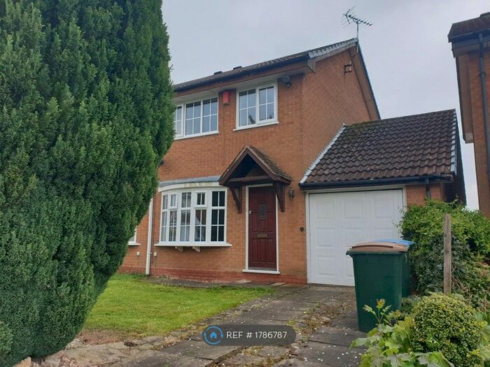 3 Bedroom Semi-Detached House To Rent In Appledore Drive, Coventry, CV5