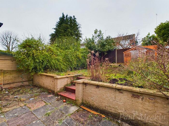 3 Bedroom Link Detached House For Sale In Goldfinch Road, South Croydon, CR2