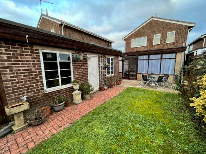 3 Bedroom Detached House For Sale In Obelisk Rise, Kingsthorpe