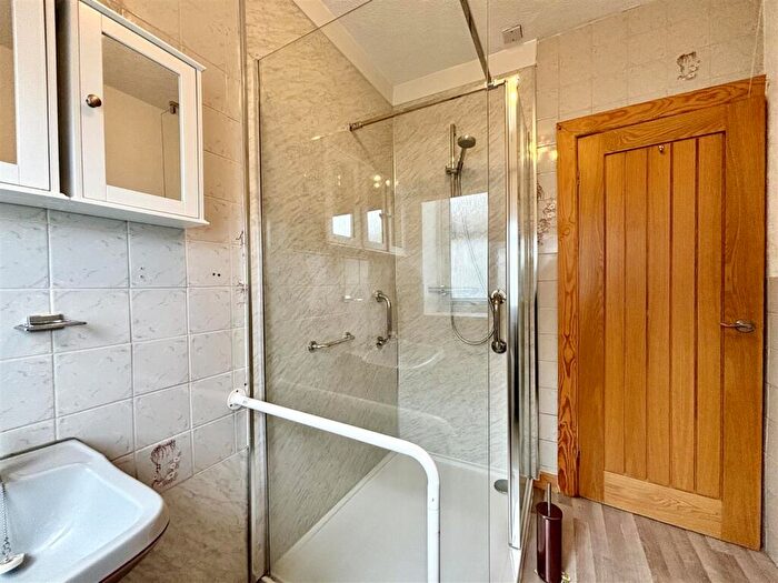 2 Bedroom Semi-Detached Bungalow For Sale In Thornton Road, Thornton, Bradford, BD13