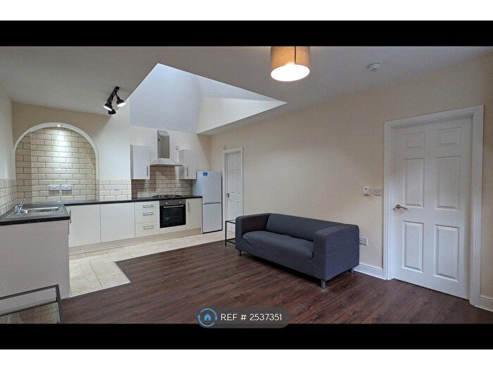 1 Bedroom Flat To Rent In Middleton Hall Road, Birmingham, B30