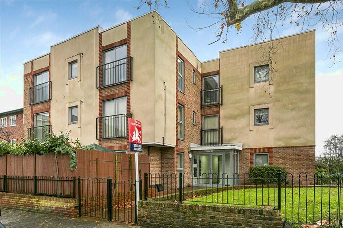 1 Bedroom Flat To Rent In Keswick Road, Putney, SW15