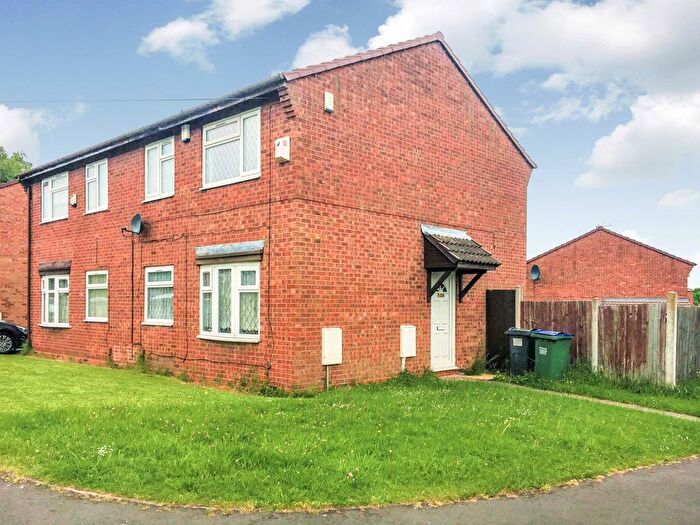 3 Bedroom Semi-Detached House To Rent In Ruskin Street, West Bromwich, West Midlands, B71
