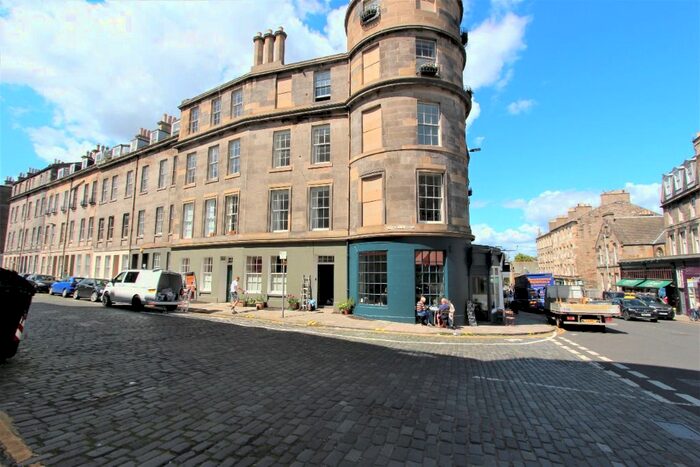 1 Bedroom Flat To Rent In Barony Street, Broughton, Edinburgh, EH3