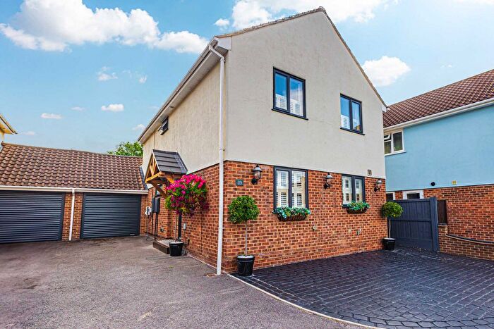 3 Bedroom Detached House For Sale In Sheridan Close, Rayleigh, SS6
