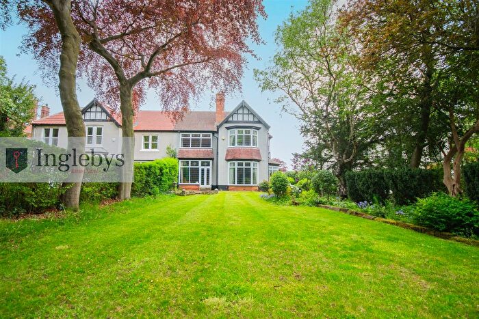 5 Bedroom Semi-Detached House For Sale In Victoria Terrace, Saltburn-By-The-Sea, TS12