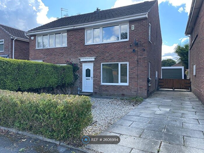 3 Bedroom Semi-Detached House To Rent In Tithe Barn Close, Rochdale, OL12