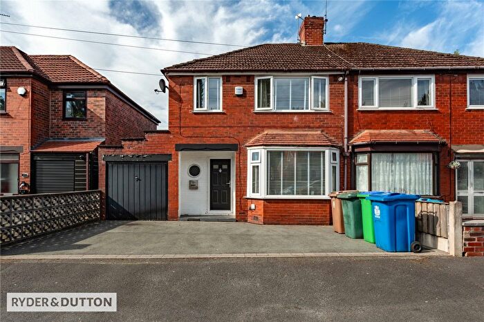 3 Bedroom Semi-Detached House For Sale In Parkfield Drive, Rhodes, Manchester, M24
