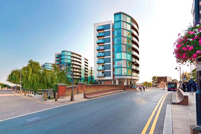 1 Bedroom Flat To Rent In Navigation Building, Station Approach, Hayes, UB3