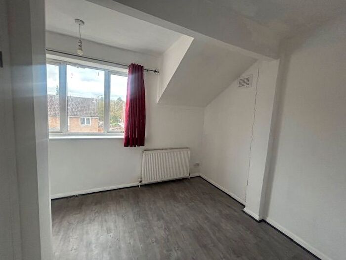 2 Bedroom End Of Terrace House To Rent In Blackthorn Drive, Leicester, LE4