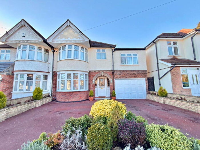 5 Bedroom Semi Detached House For Sale In College Hill Road, Harrow, HA3