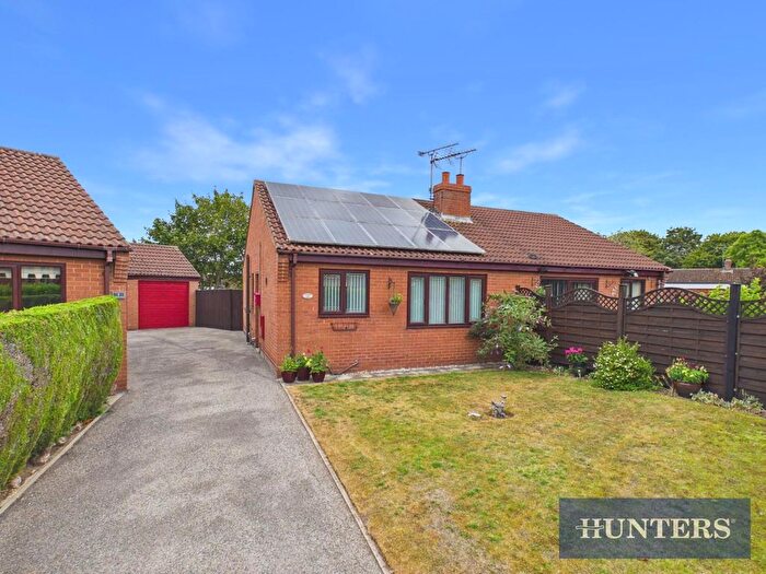 2 Bedroom Semi-detached Bungalow For Sale In Newsam Close, Beeford, Driffield, YO25