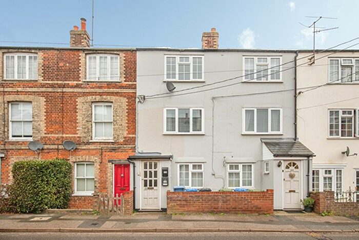 2 Bedroom Flat For Sale In Station Road, Sudbury, Suffolk, CO10