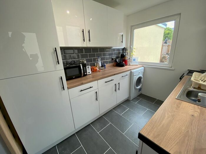 3 Bedroom Property To Rent In Treherbert Street, Cathays, Cardiff, CF24