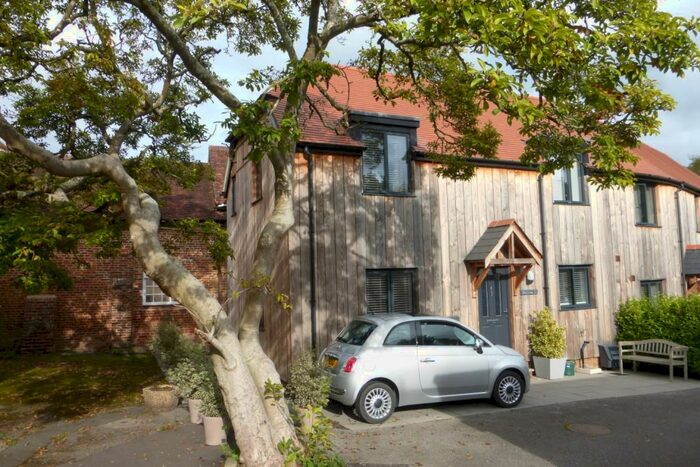 2 Bedroom End Of Terrace House To Rent In Fordingbridge, Hampshire, SP6