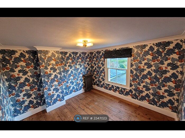2 Bedroom Semi-Detached House To Rent In Tweseldown Road, Fleet, GU52