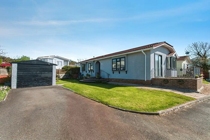 2 Bedroom Park Home For Sale In Sidmouth Road, Aylesbeare, Exeter, EX5