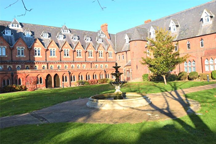 2 Bedroom Property To Rent In Convent Court, Hatch Lane, Windsor, Berkshire, SL4